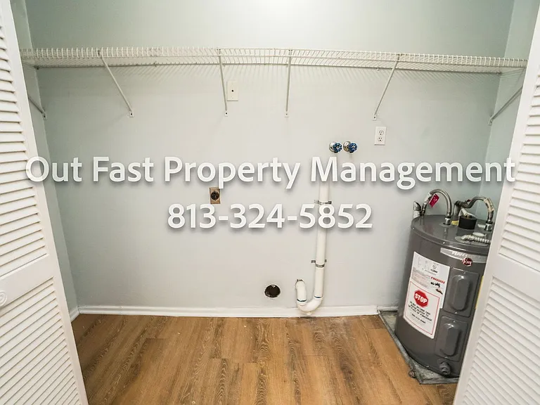 1273 Sylvia Ave — Photo 36