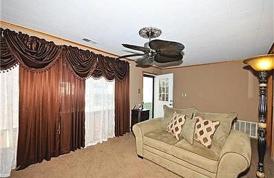 3rd image of 518 N 18th St