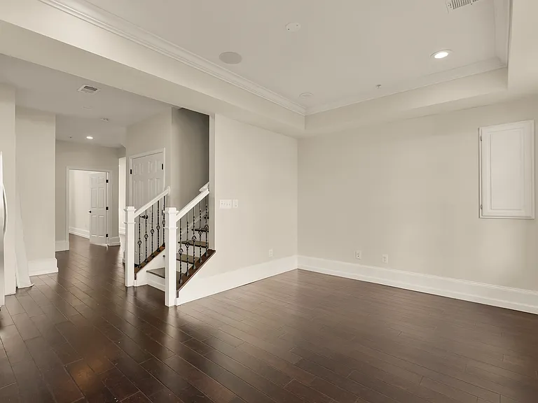 1609 Levis St NE — Photo 13