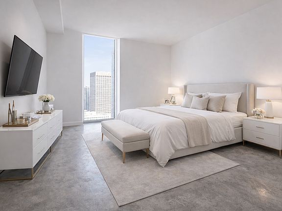 3rd image of 151 SE 1st St Unit Penthouse 02