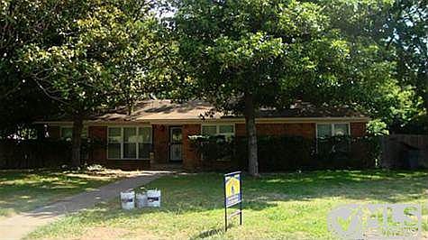 1st image of 515 Parkwood Dr