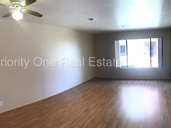 5th image of 5995 Dandridge Ln Unit 125