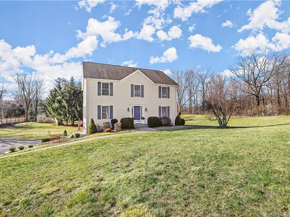 2 Joes Hill Road, Danbury, CT 06811