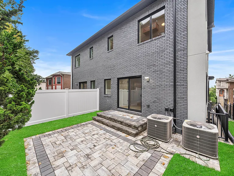 530 Roff Ave #A — Photo 14