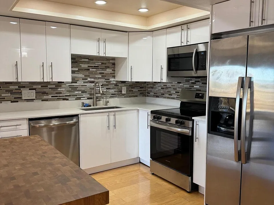 7950 E Camelback Rd #710
