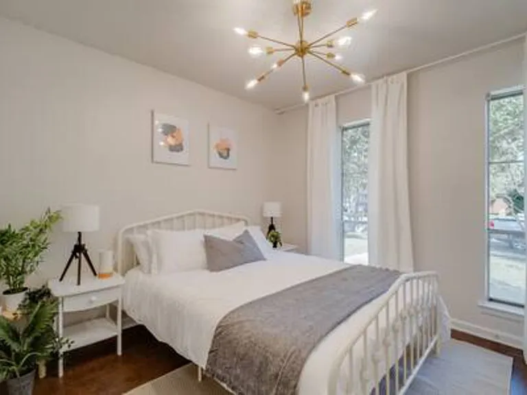 Jasmine Ln — Photo 17