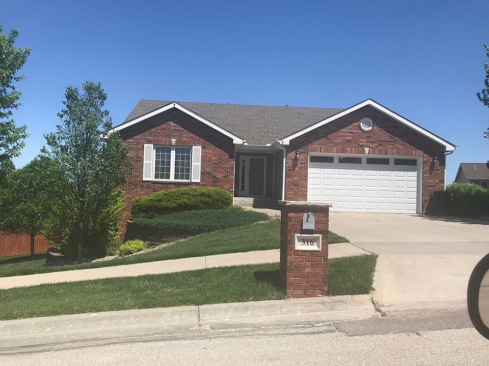 1st image of 316 Highland Pointe Dr