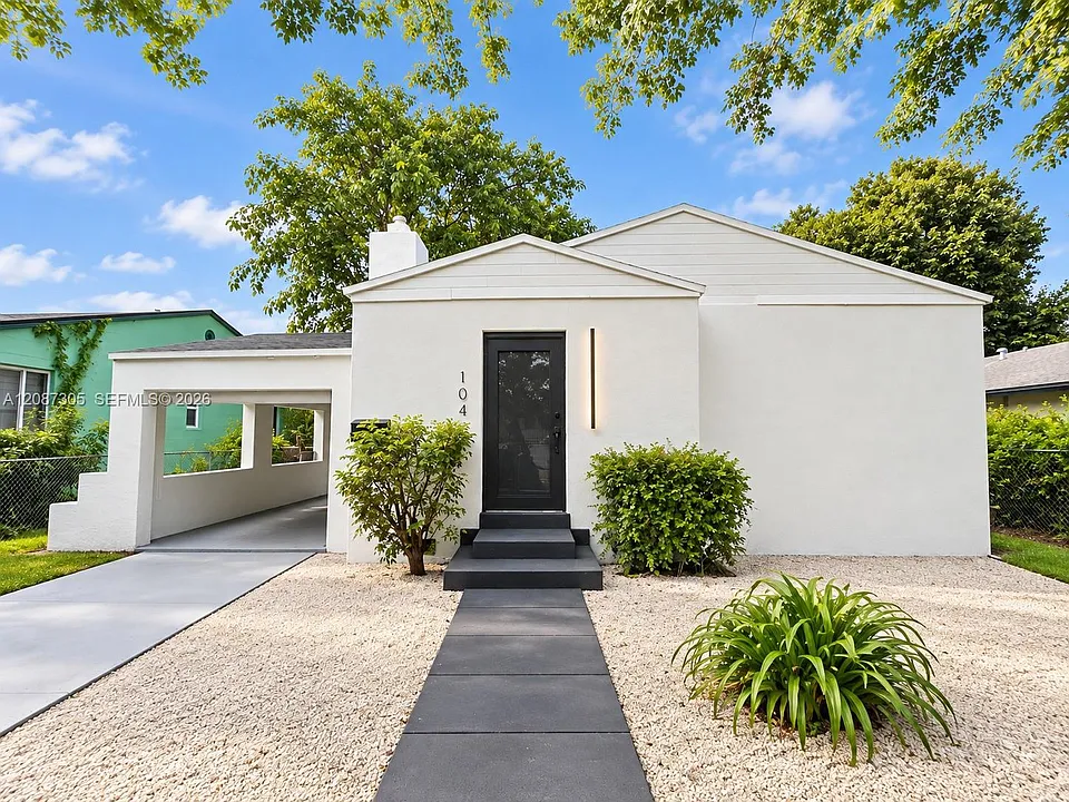1043 NW 48th St