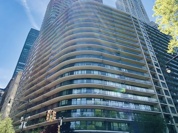 200 Central Park South image 13 of 13