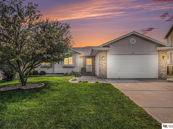 3715 Helwig Ave, Bellevue, NE 68123