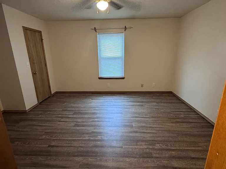 3613 Redbud Dr — Photo 21