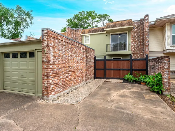 3 Dorado Dr, Friendswood, TX 77546