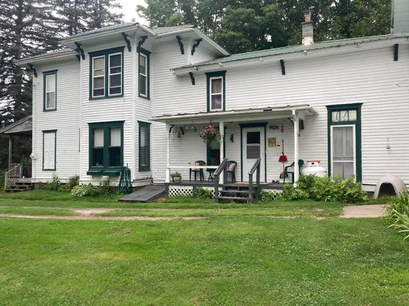 20 Mill St, North Bangor, NY 12966