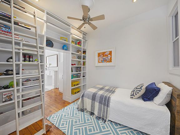 5th image of 410 2nd St APT 2
