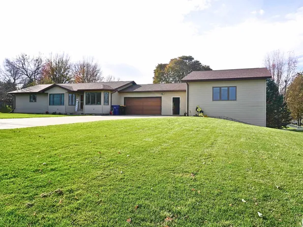 214 S Main St, Kingsley, IA 51028