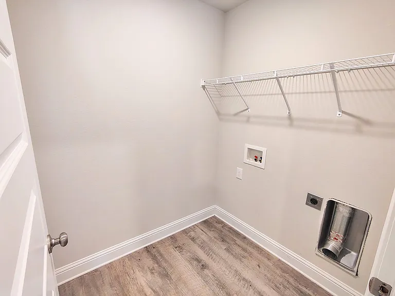 Eastland Cir — Photo 11