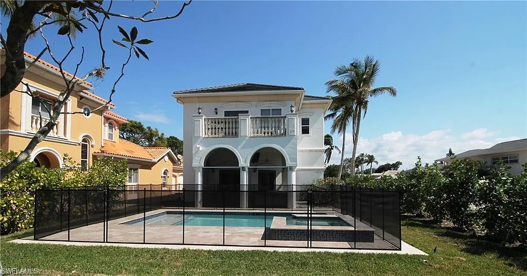 4 bed, 4.0 bath, 3206 sqft, $20,000 — Photo 3