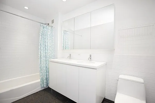 Rented by Olshan Realty | media 35