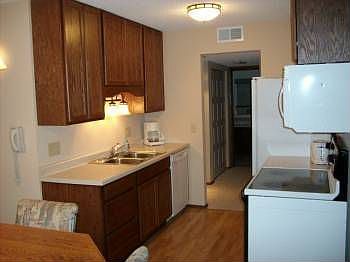 3rd image of 260 Westview Dr APT 112
