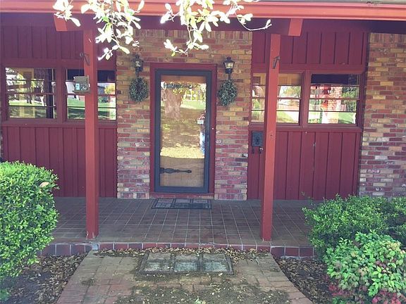 4th image of 3874 S Hills Cir