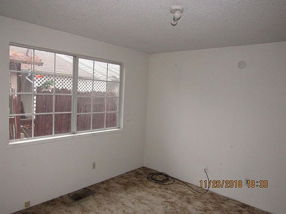 3rd image of 619 Jeanette Ave