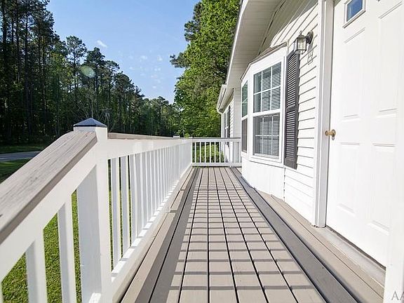 3rd image of 455 Holiday Ln