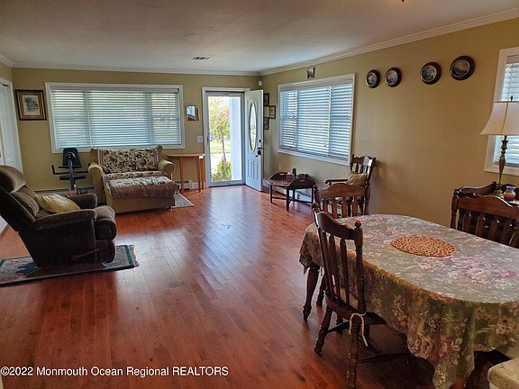 2nd image of 1 Monaco Ct