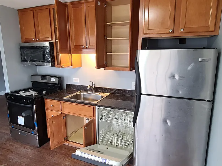 323 N Princeton Ave #8 — Photo 5