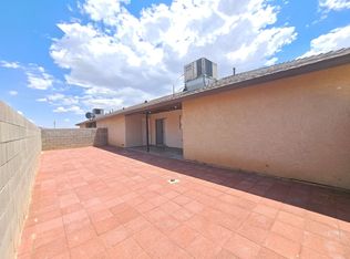 12222 Kiowa Rd #2-M, Apple Valley, CA 92308