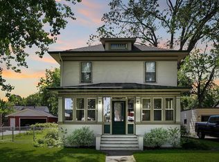 1216 Belmont Rd, Grand Forks, ND 58201