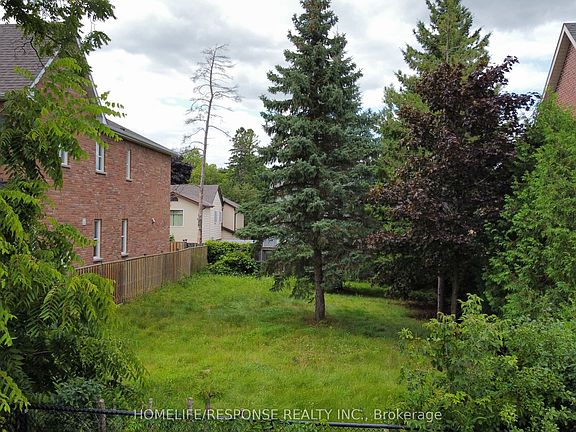 4th image of 20 James Scott Rd