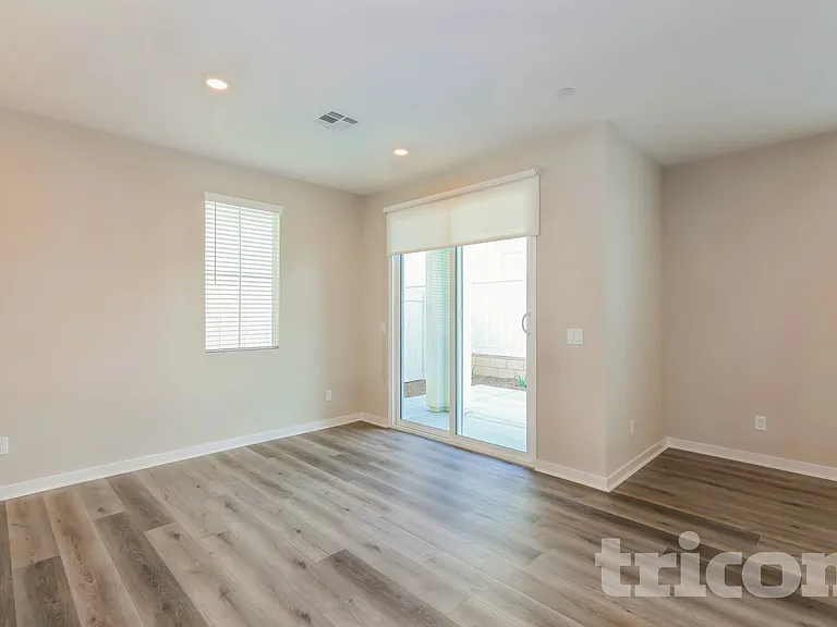28231 Luther Dr — Photo 2