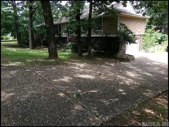 3 bed, 2.5 bath, 2168 sqft, $1,650 — Photo 3