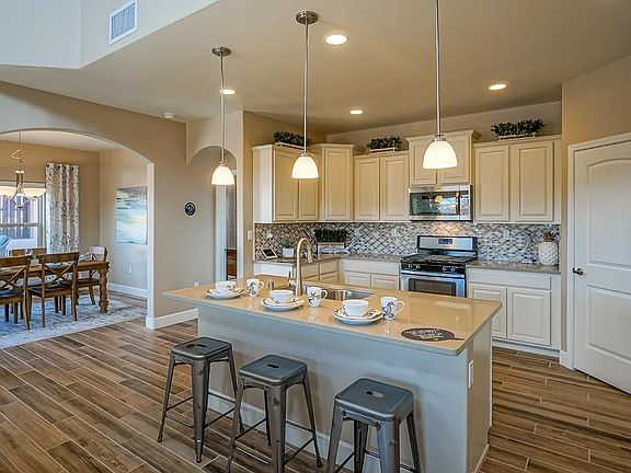 Kitchen - Coco Estates of Santa Monica