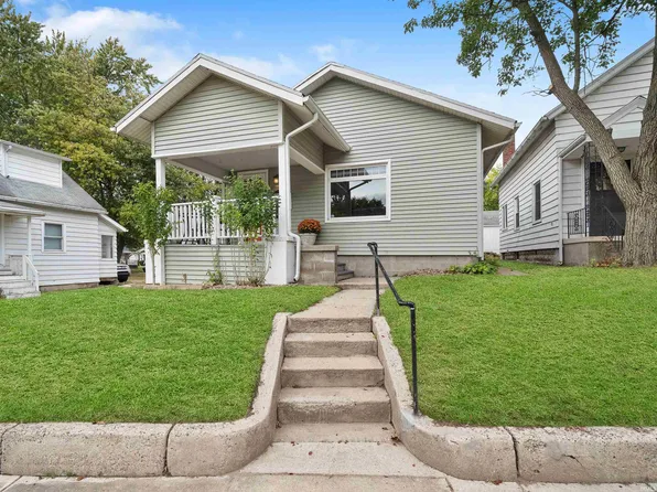 909 Delaware Ave, Fort Wayne, IN 46805