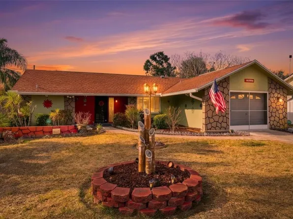 15847 Adobe Dr, Hudson, FL 34667