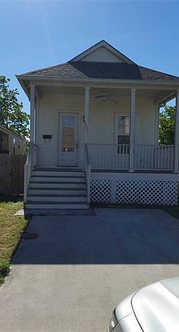 1st image of 1831 Charbonnet St