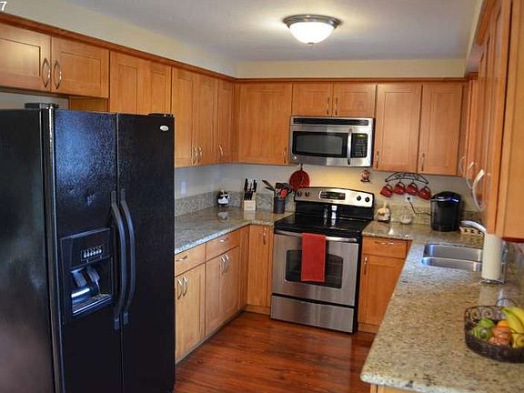 4th image of 14808 NE 35th Cir
