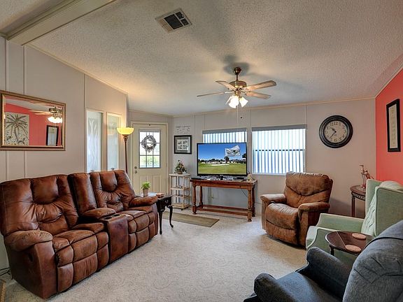 5th image of 578 Tarpon Dr