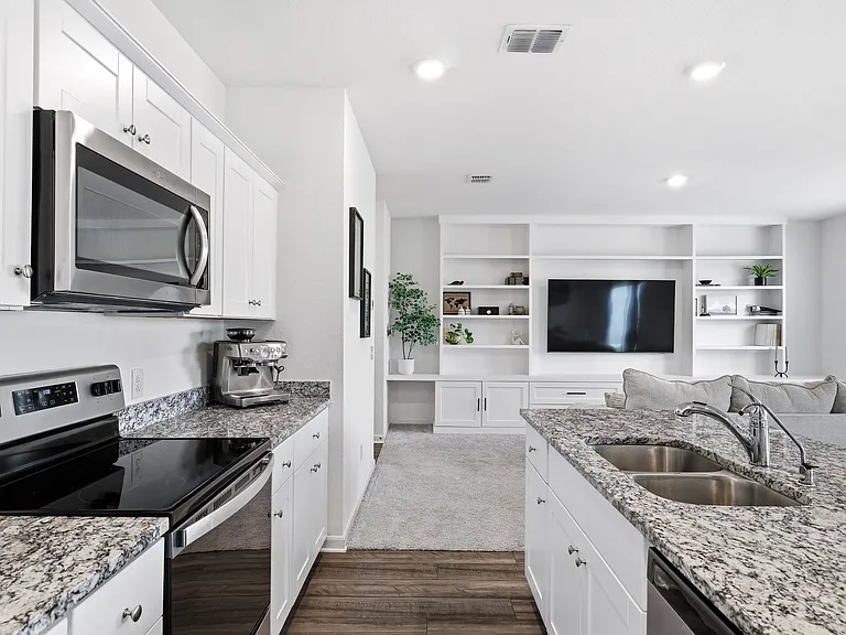 7726 Fern Holw — Photo 14