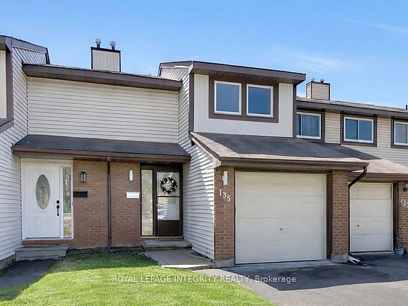 2nd image of 135 Castlefrank Rd #22