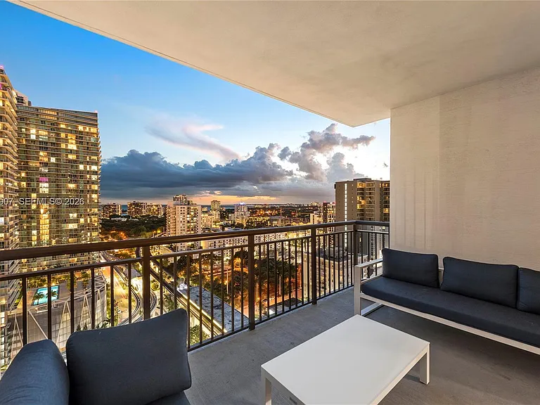 999 SW 1st Ave #2204 — Photo 34