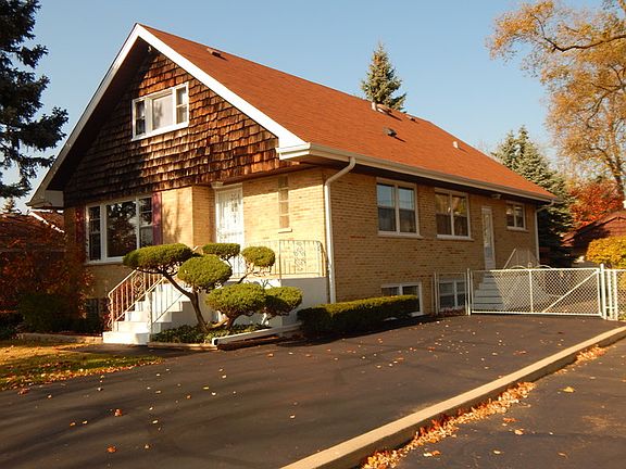 2nd image of 9204 Crescent Dr