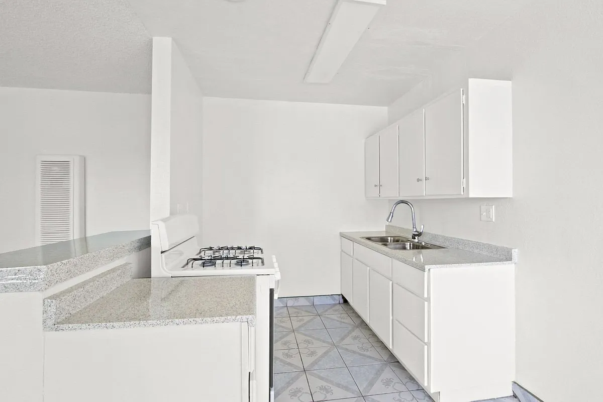 Building Photo - Westminster Apartments