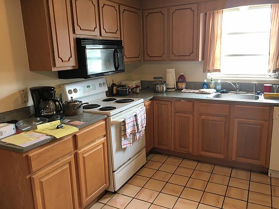 4th image of 257 Venice East Blvd
