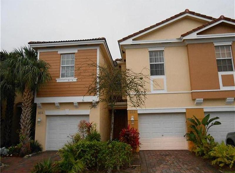 1st image of 866 Pipers Cay Dr #156