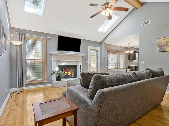 5th image of 698 Watson Branch Dr
