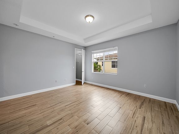 3rd image of 219 N L St APT 108