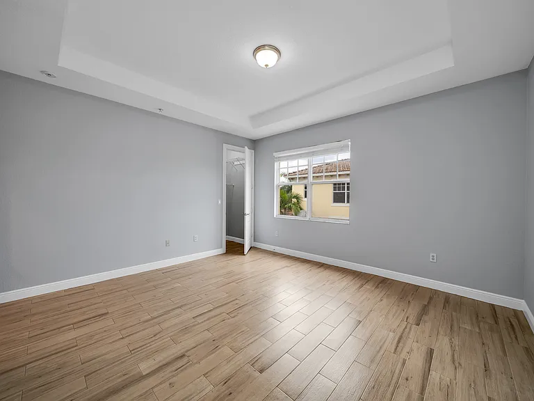 219 N L St #108 — Photo 3