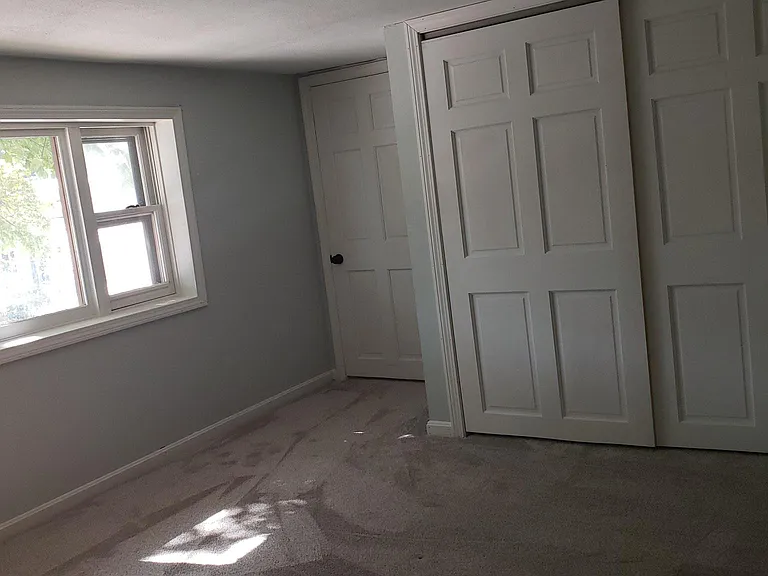 Front bedroom left